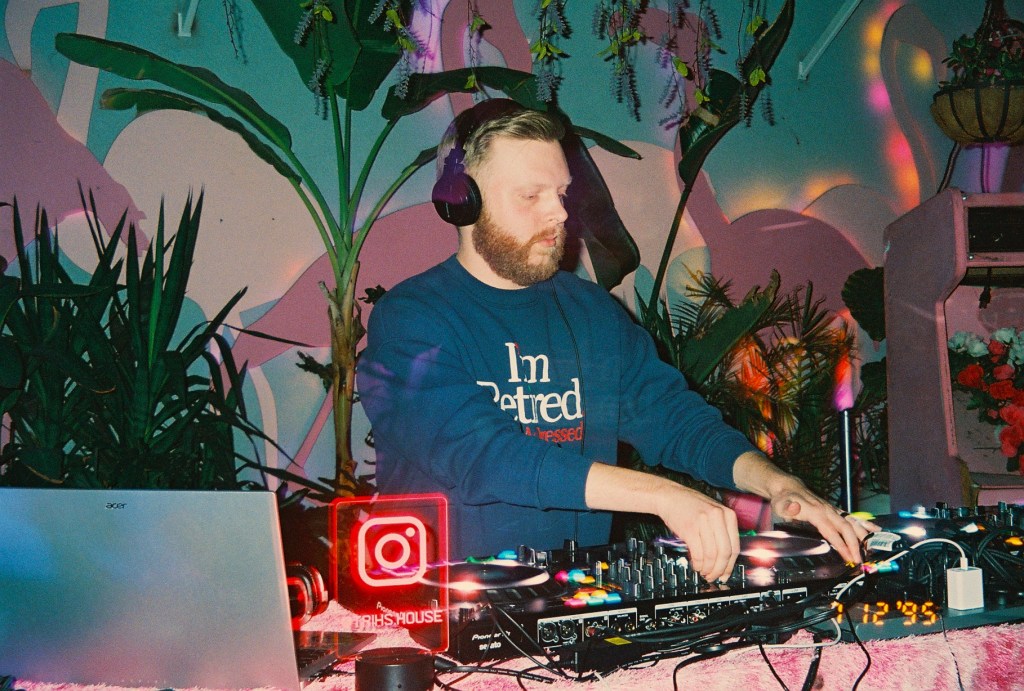 Picture of TRIH mixing